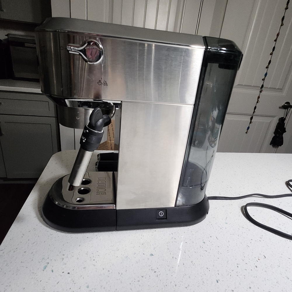 Delonghi espresso machine.  15 bar